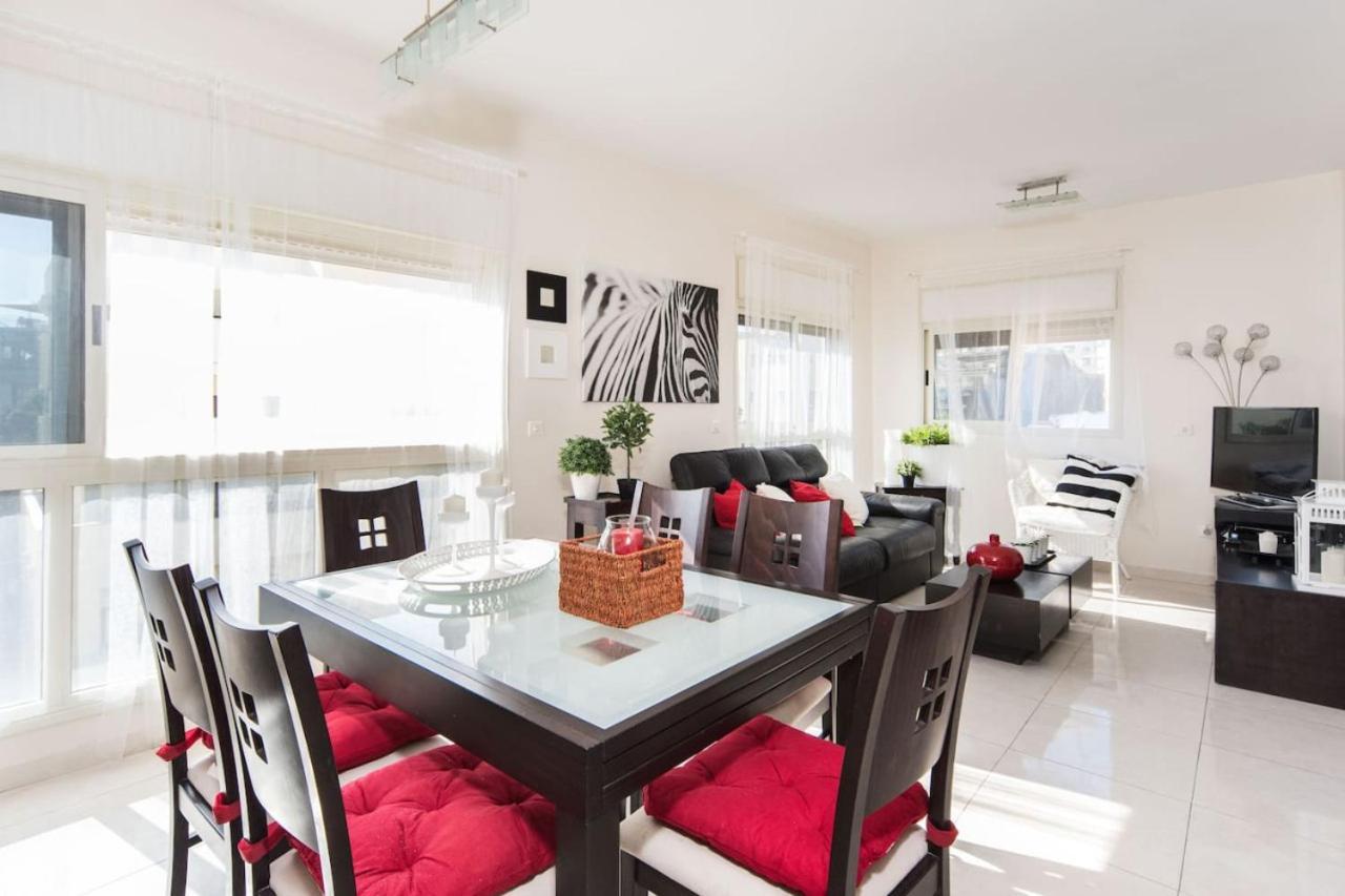 Spacious Duplex With Terrace & Mamad 3-min From The By Sea N' Rent Apartment